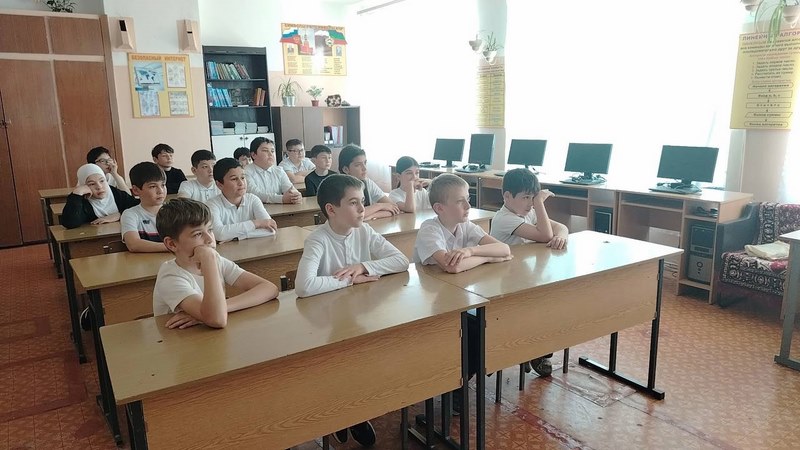 Классный час &amp;quot;Безопасные каникулы летом&amp;quot; 5 б класс.