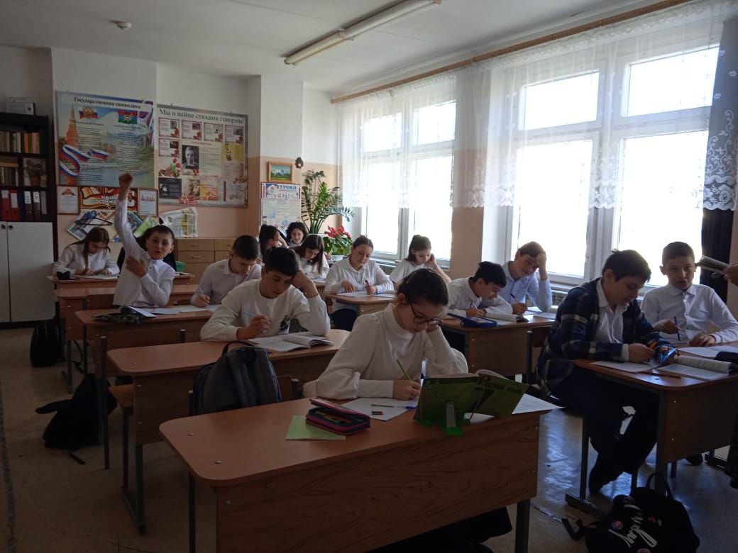 Профориентационное занятие &amp;quot;Россия космическая: узнаю о профессиях и достижениях в космической отрасли&amp;quot; 7 а класс.